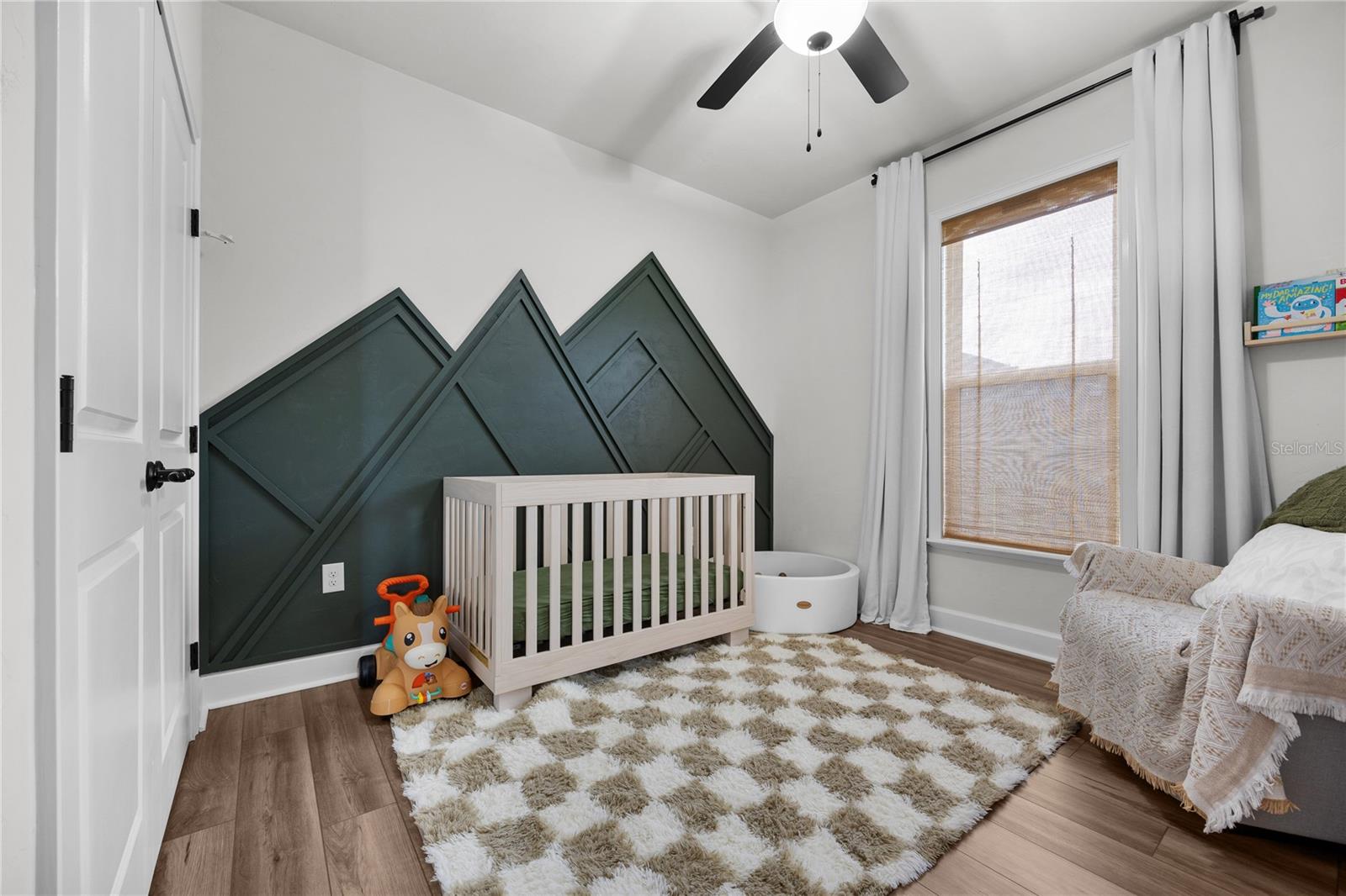 Image 23 of 31 For 15996 123rd Avenue