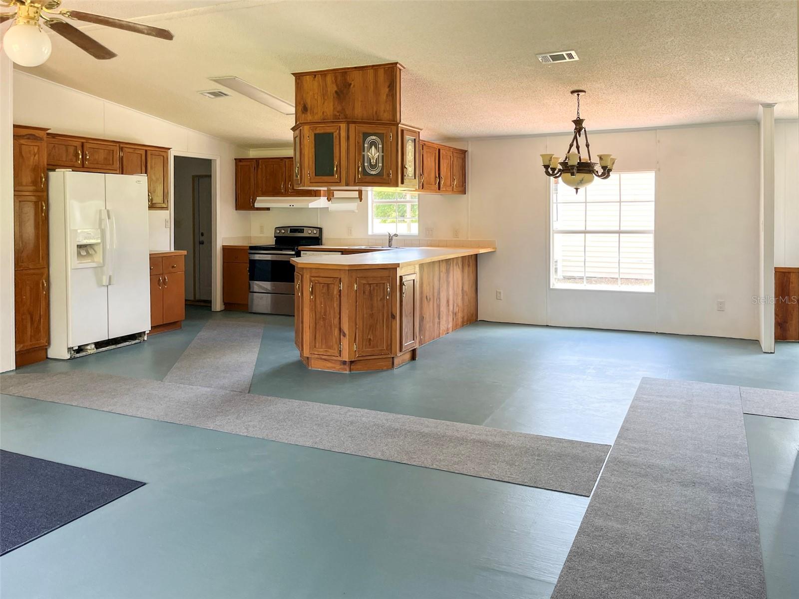Image 12 of 43 For 27913 114th Place