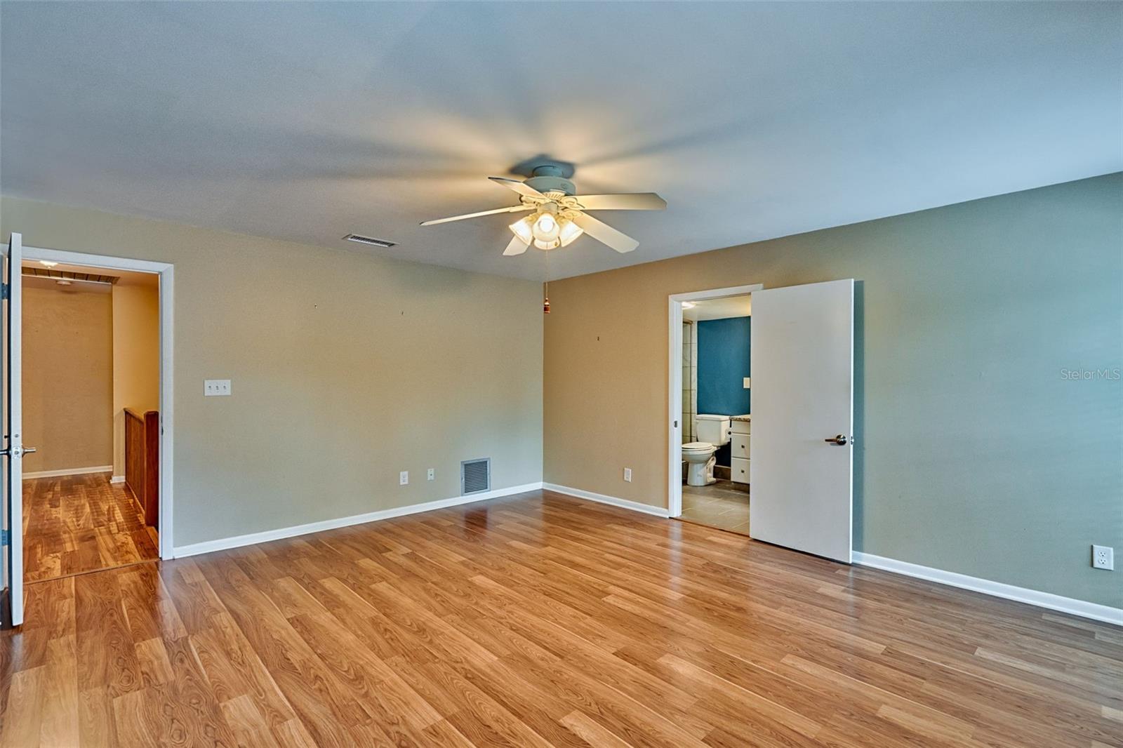 Image 18 of 46 For 1326 51st Terrace