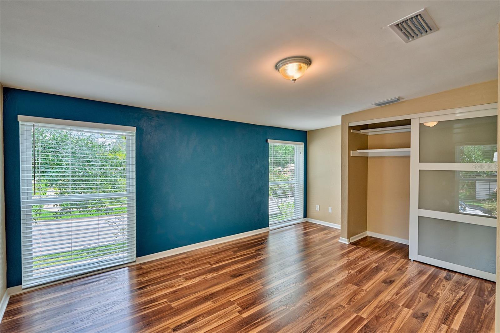Image 22 of 46 For 1326 51st Terrace