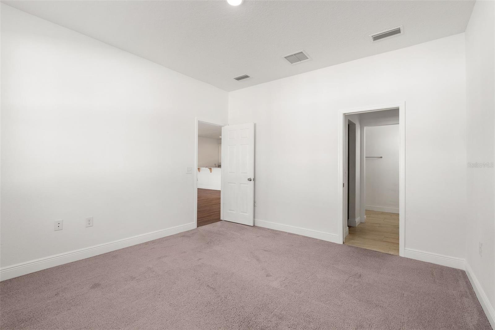 Image 19 of 28 For 3580 1st Way