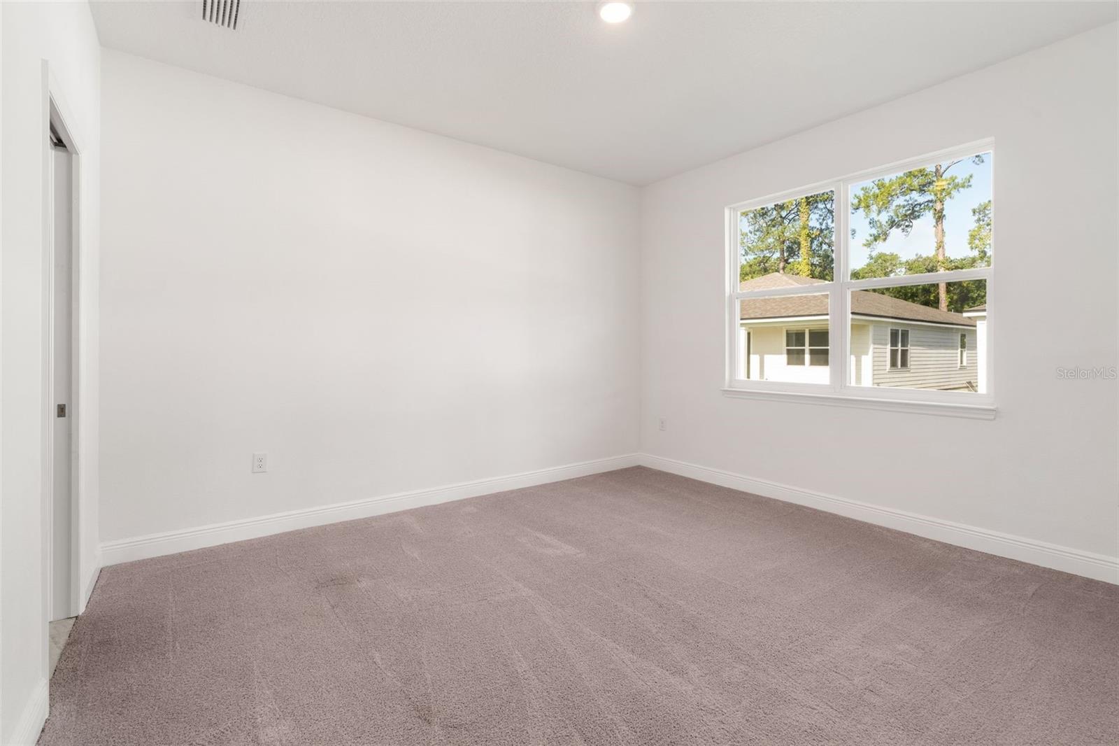 Image 21 of 28 For 3580 1st Way