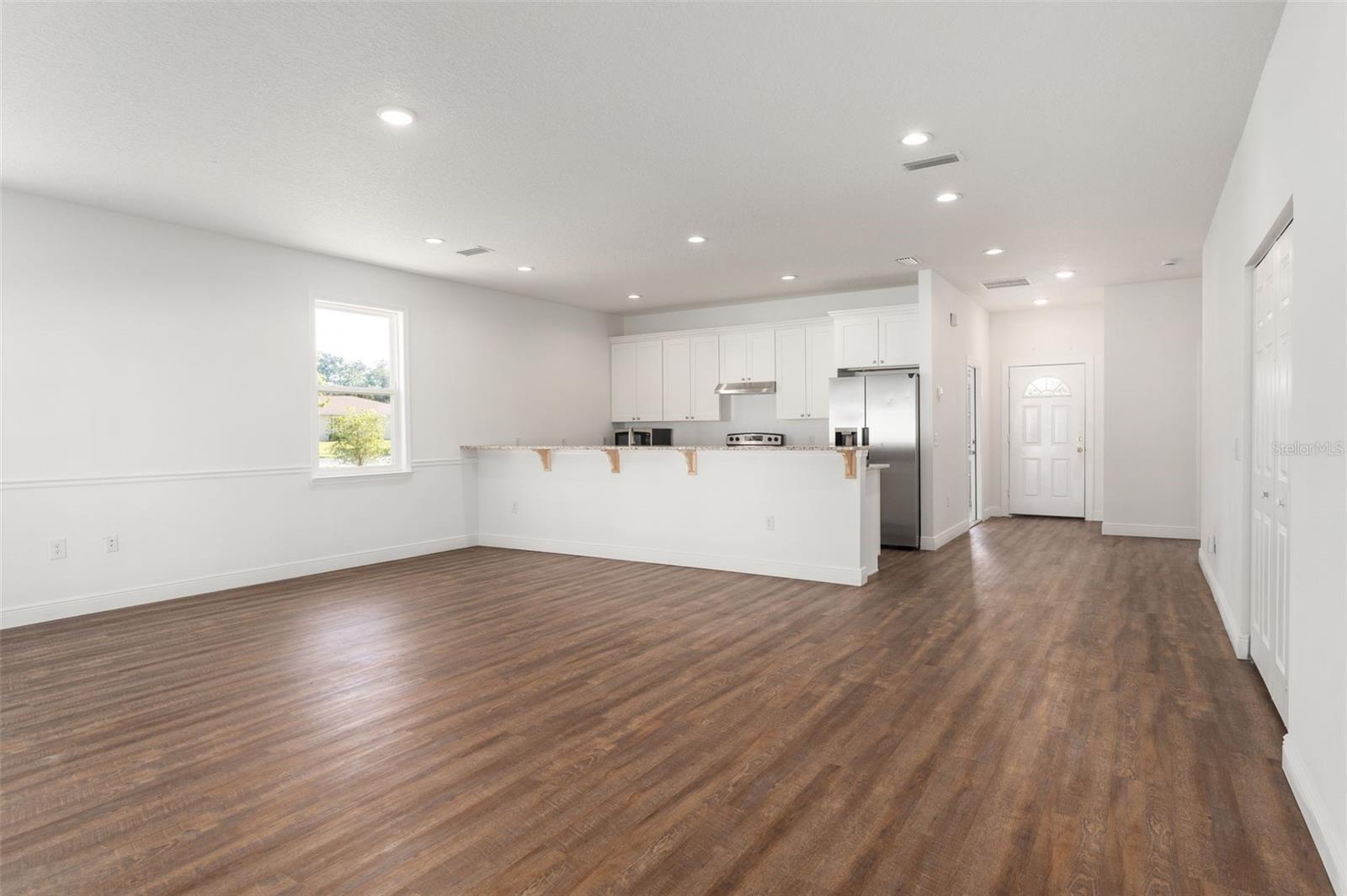 Image 3 of 28 For 3580 1st Way