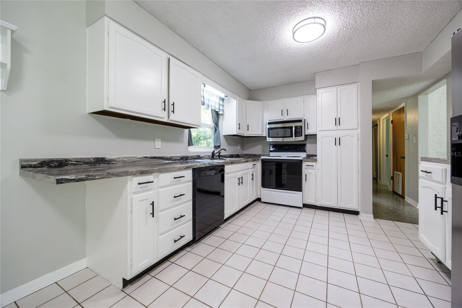 Image 19 of 49 For 4105 20th Terrace