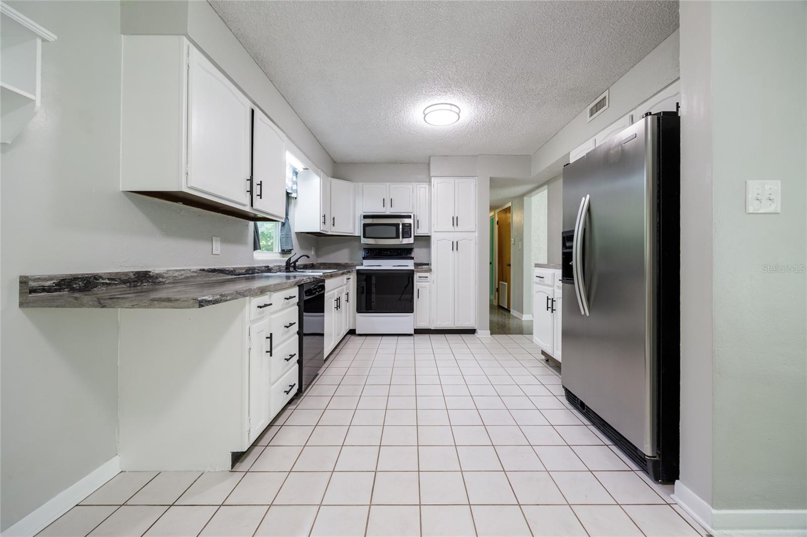 Image 20 of 49 For 4105 20th Terrace