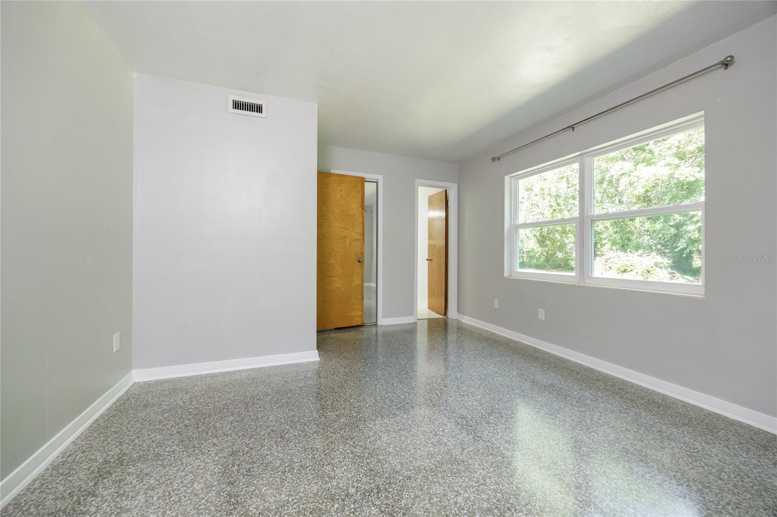 Image 26 of 49 For 4105 20th Terrace