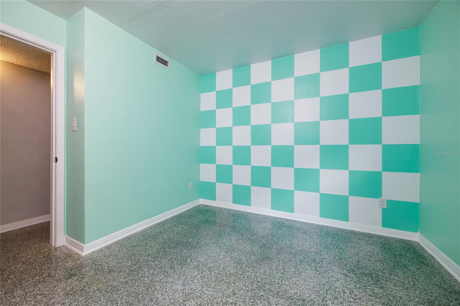 Image 31 of 49 For 4105 20th Terrace