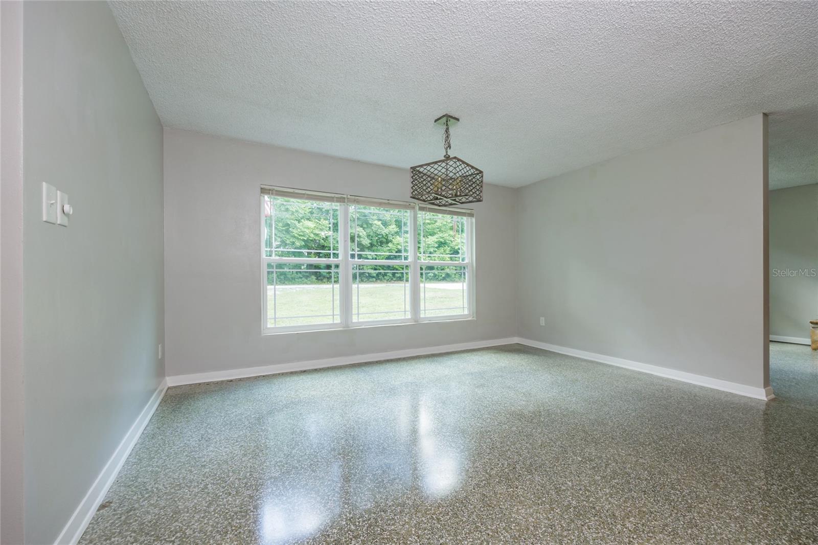 Image 9 of 49 For 4105 20th Terrace