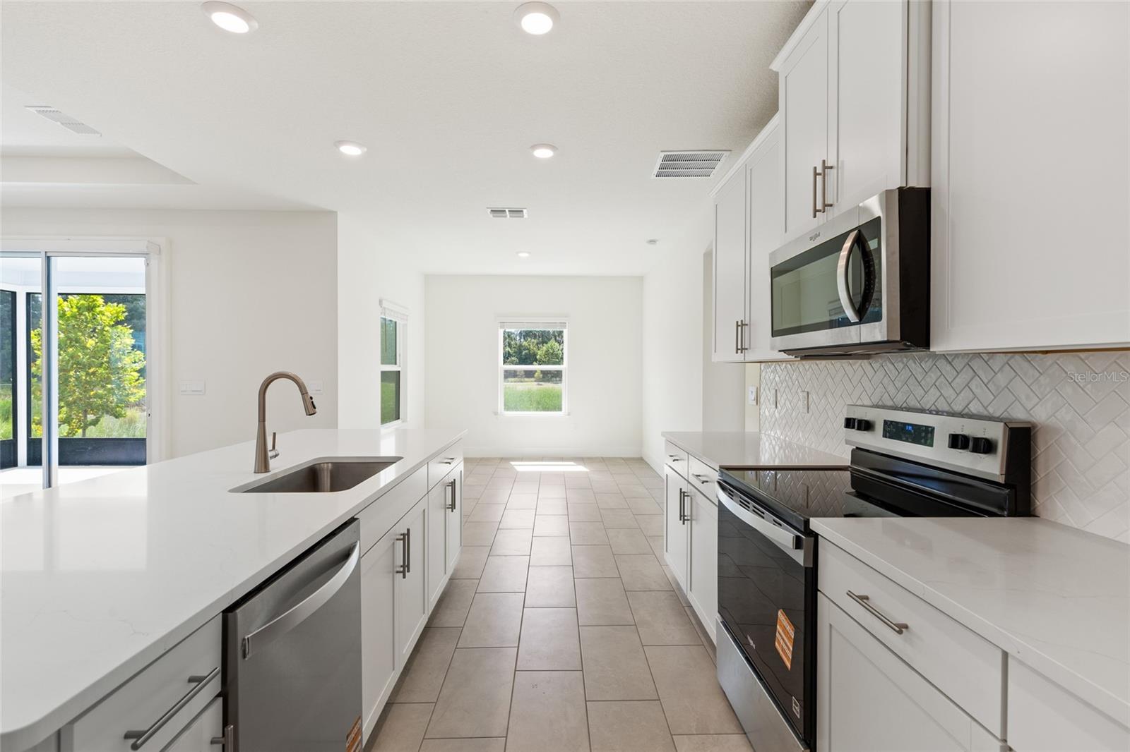 Image 16 of 43 For 1440 128 Terrace