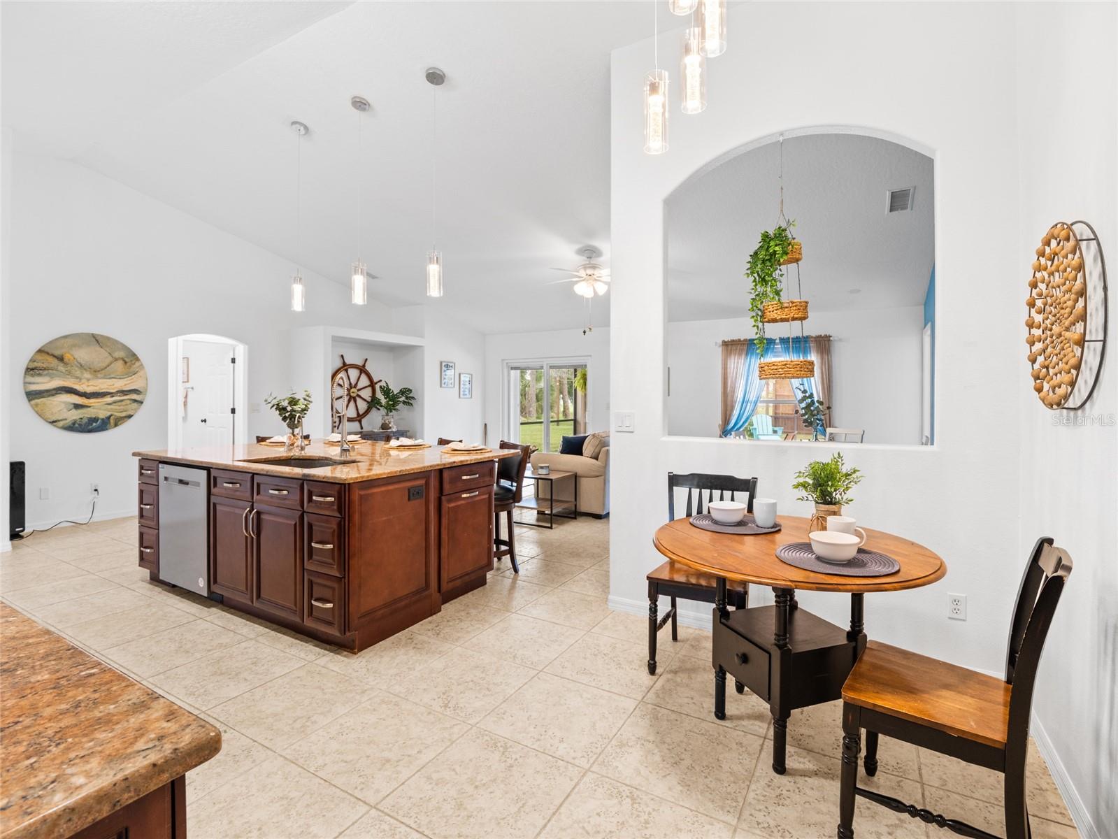 Image 10 of 31 For 1344 Danforth Street Sw