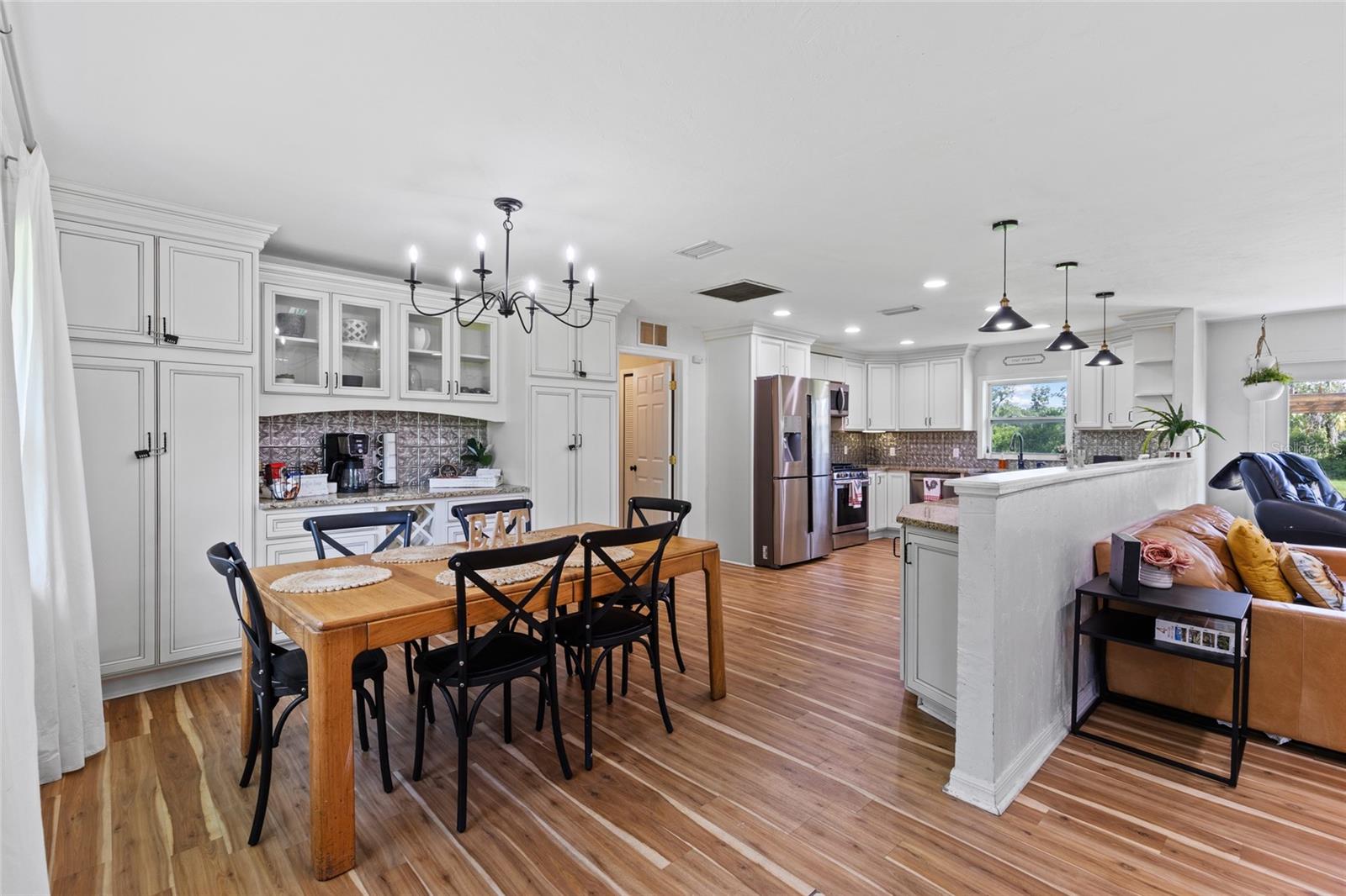 Image 14 of 46 For 5502 57th Avenue