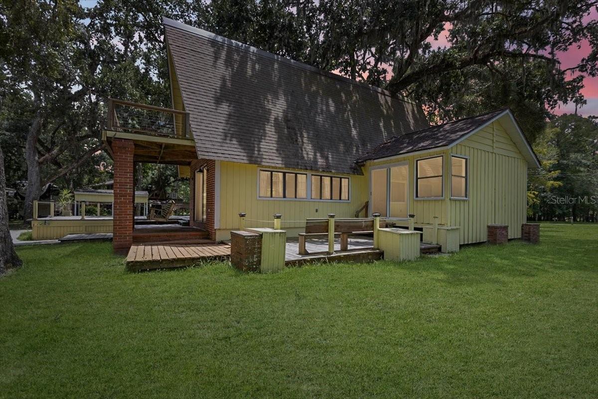 Image 10 of 61 For 79 851 Street