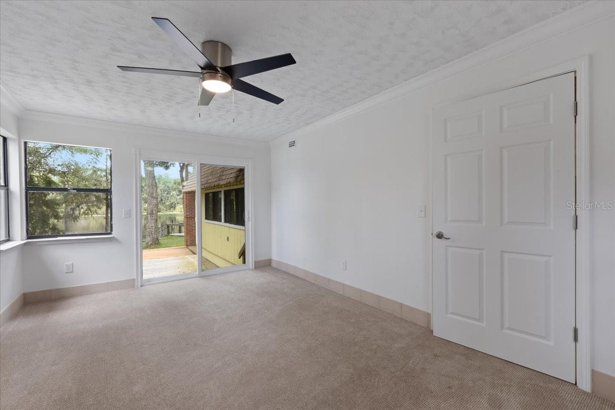 Image 28 of 61 For 79 851 Street