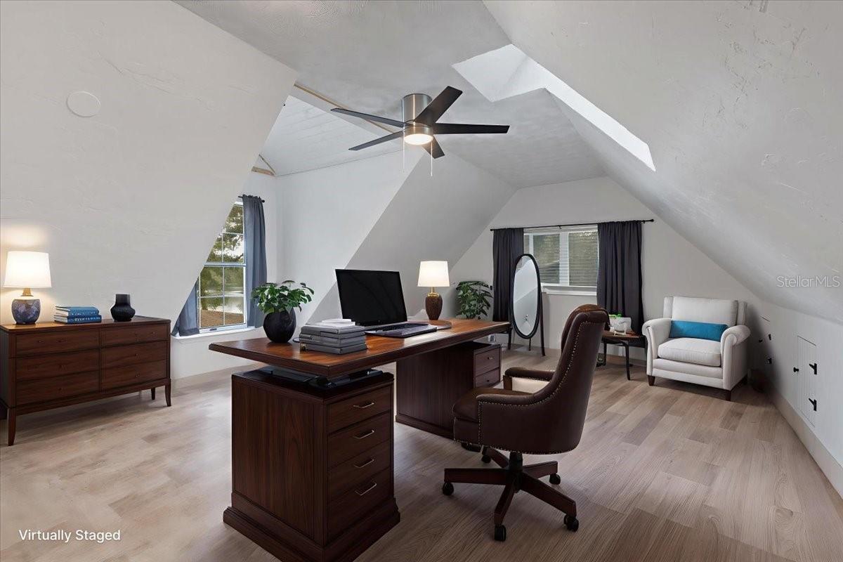 Image 37 of 61 For 79 851 Street