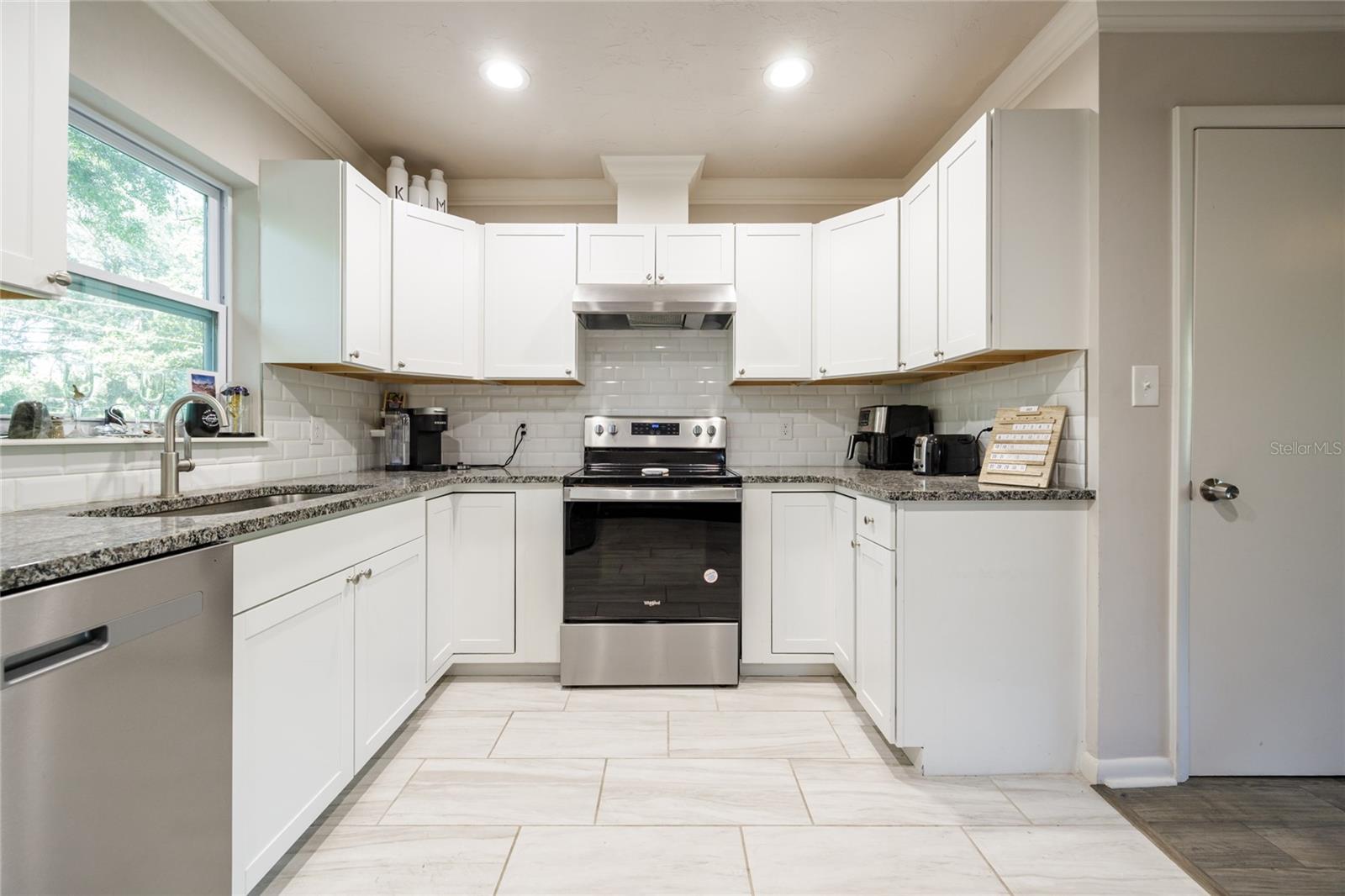 Image 13 of 38 For 2831 15th Street