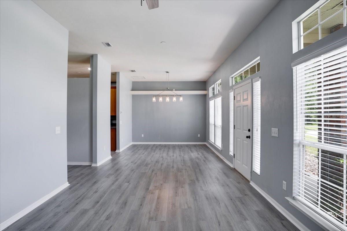 Image 3 of 36 For 15373 149th Road