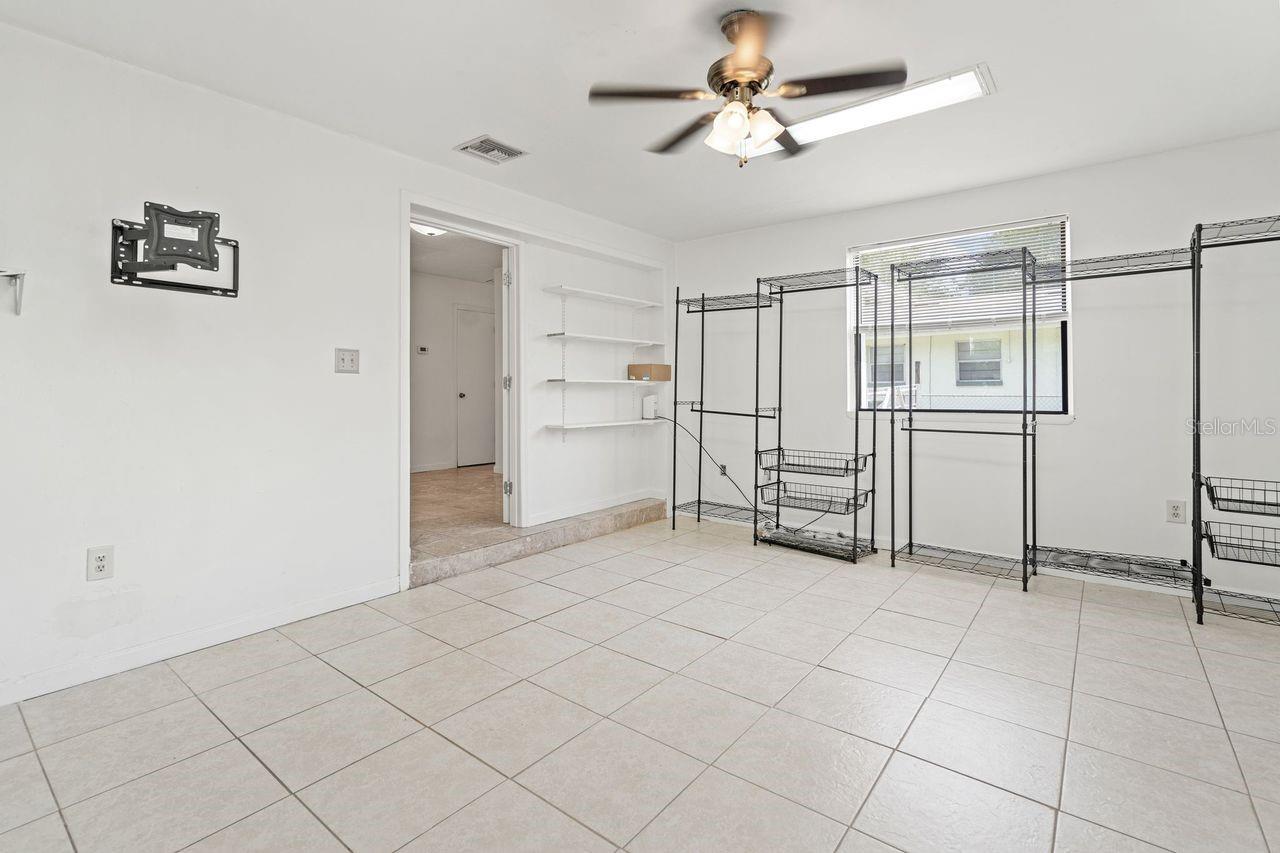 Image 7 of 23 For 808 18th Terrace