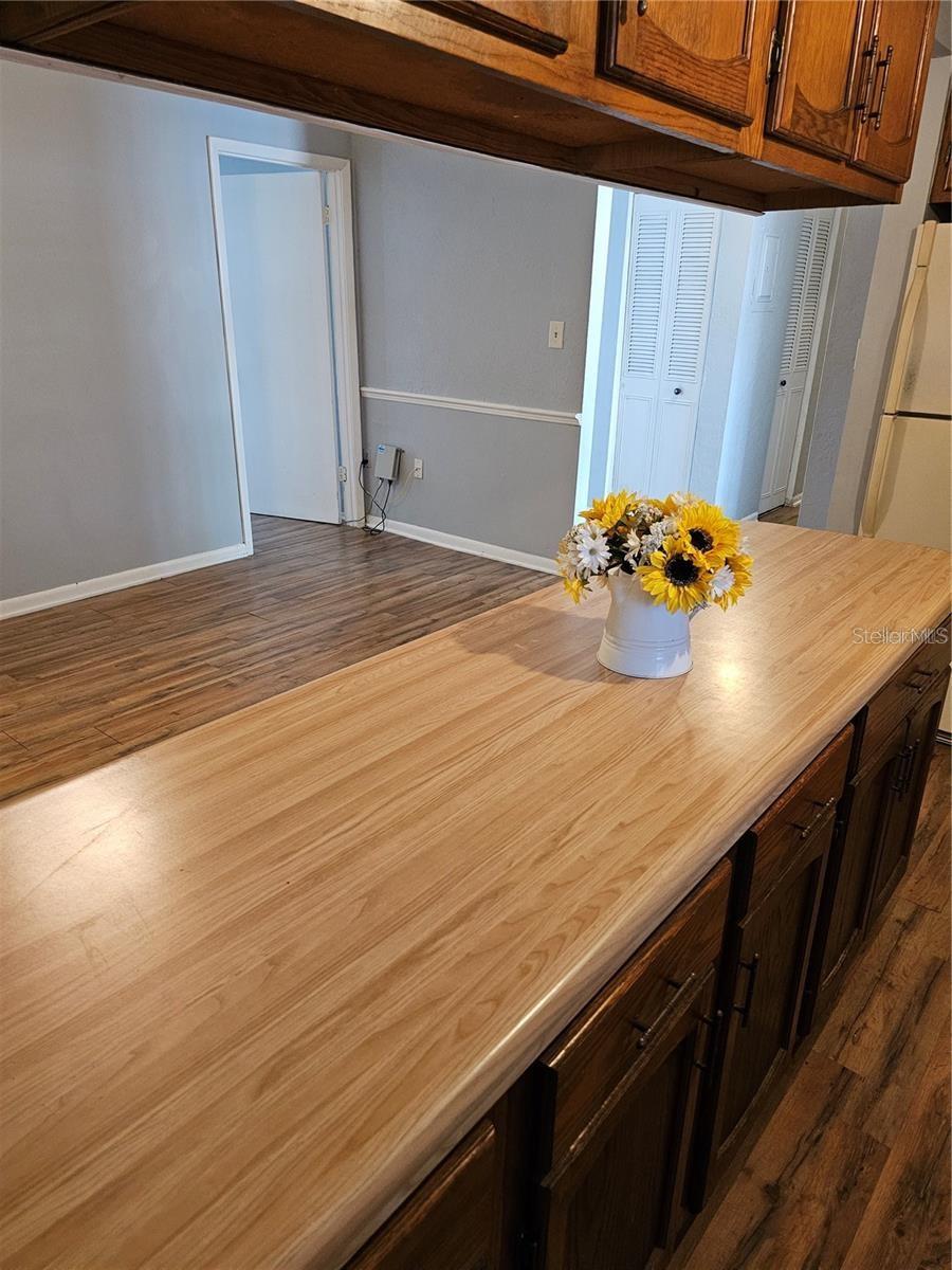 Image 3 of 29 For 2811 Archer Road M106