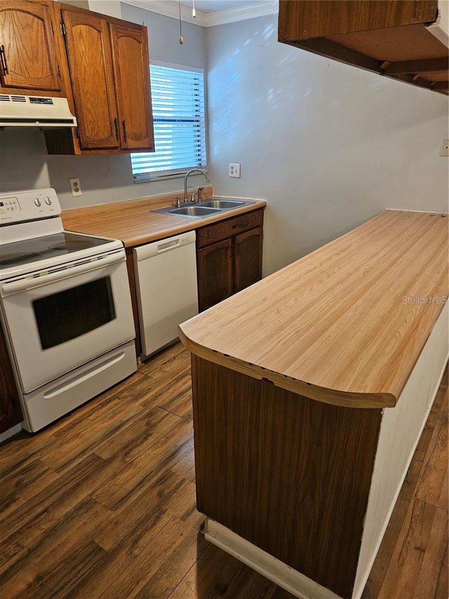 Image 4 of 29 For 2811 Archer Road M106