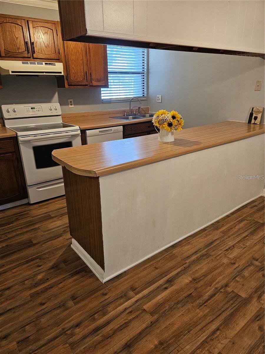 Image 5 of 29 For 2811 Archer Road M106