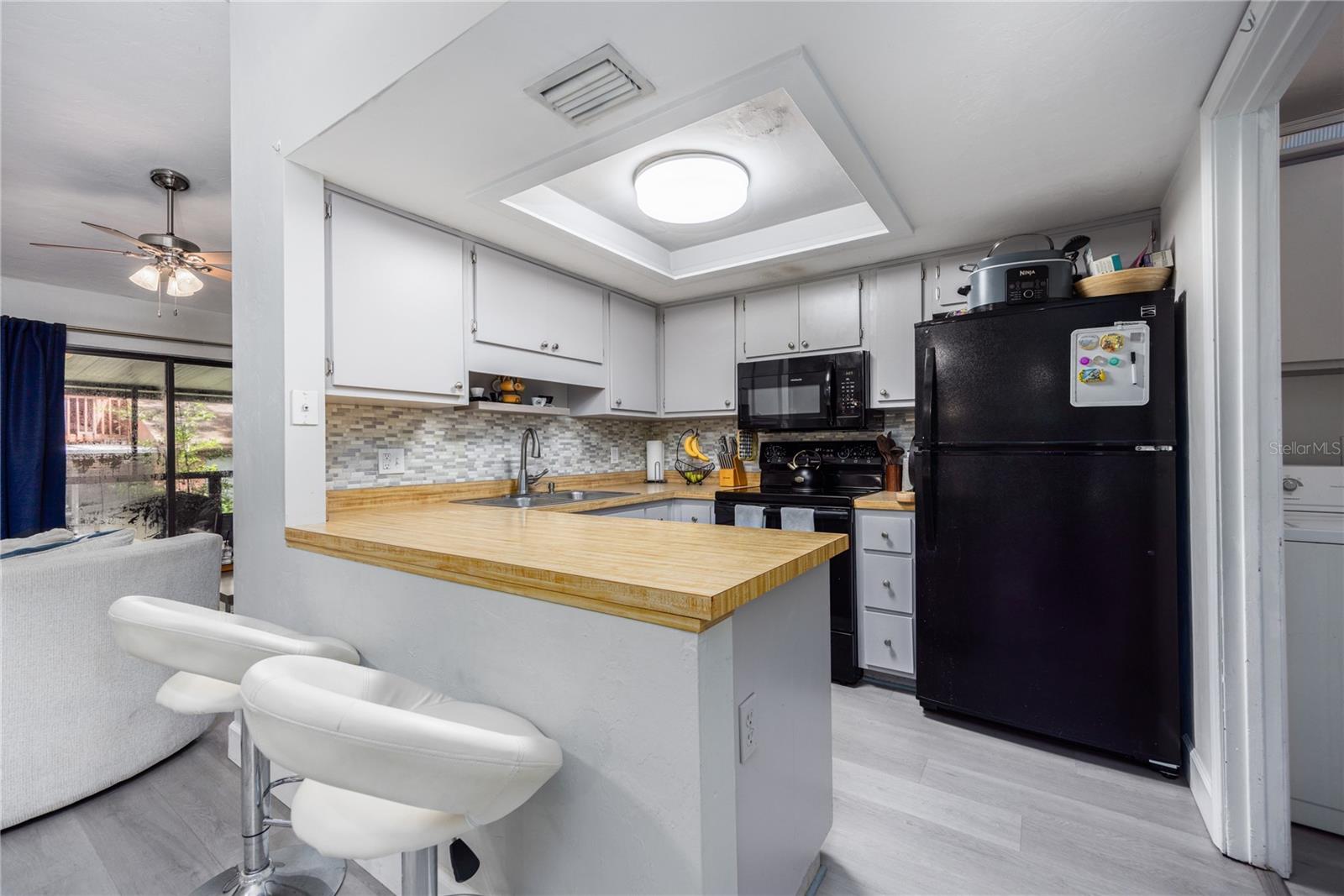 Image 11 of 34 For 4043 17th Terrace