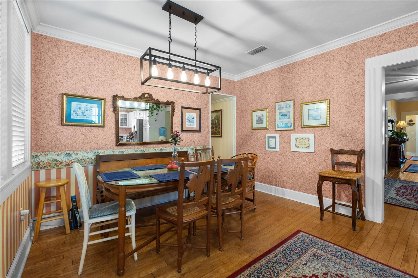 Image 18 of 54 For 14702 140th Street