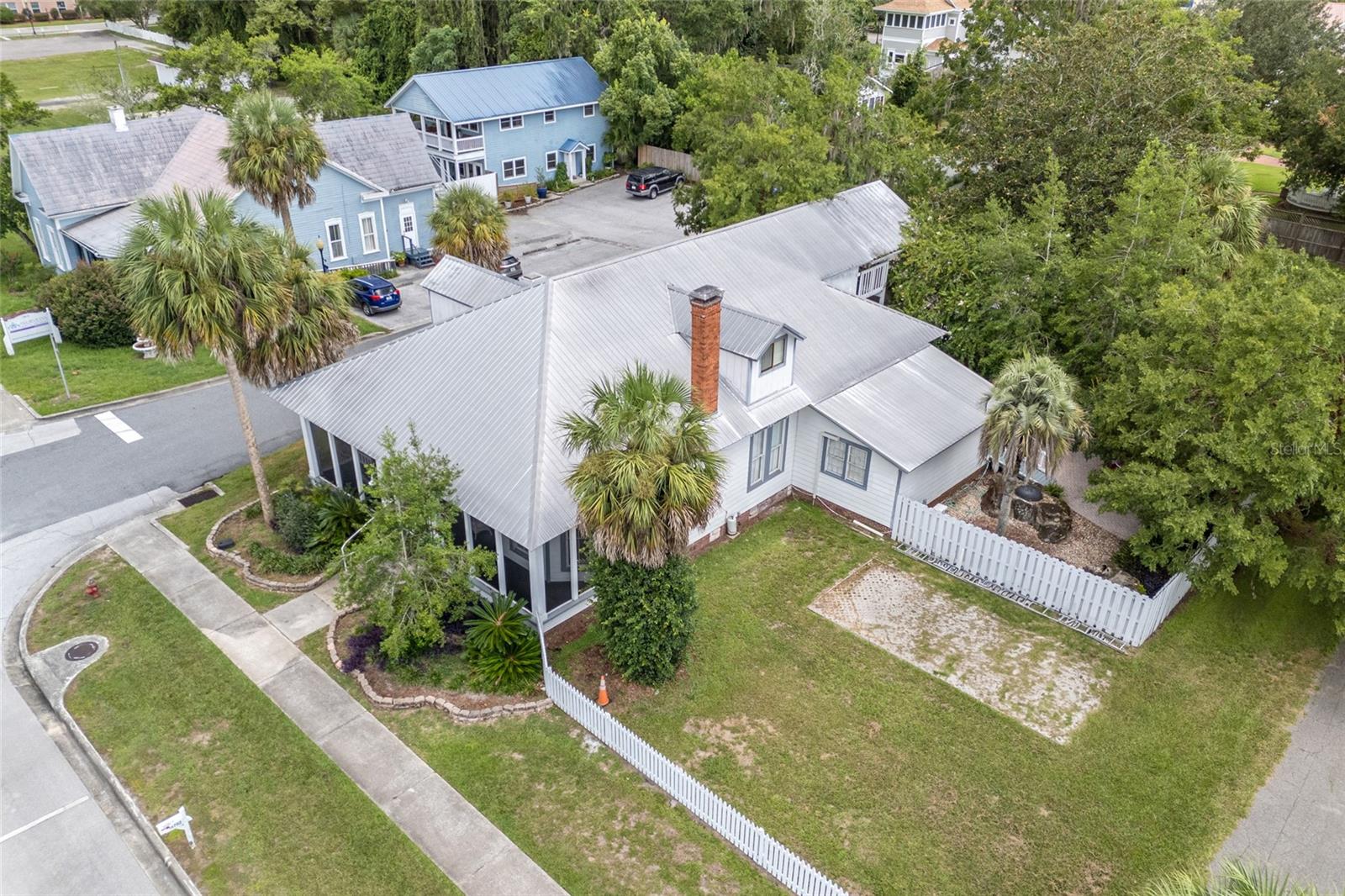 Image 6 of 54 For 14702 140th Street