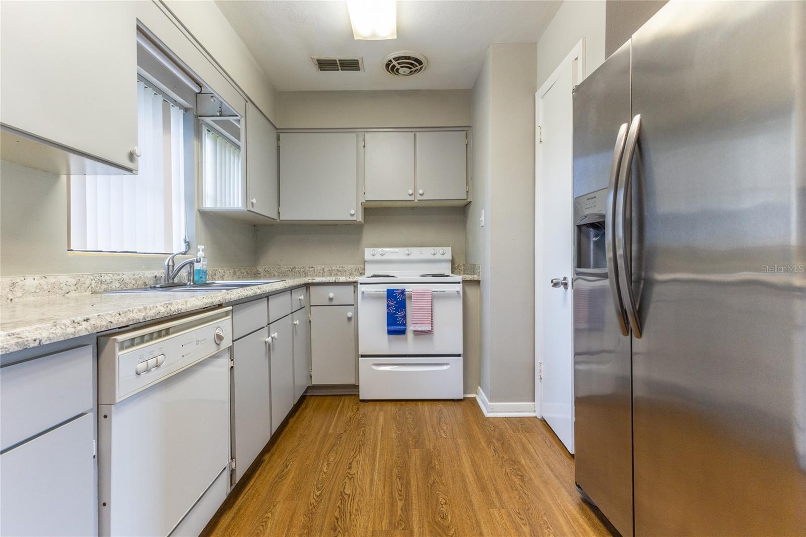 Image 15 of 46 For 3509 17th Terrace