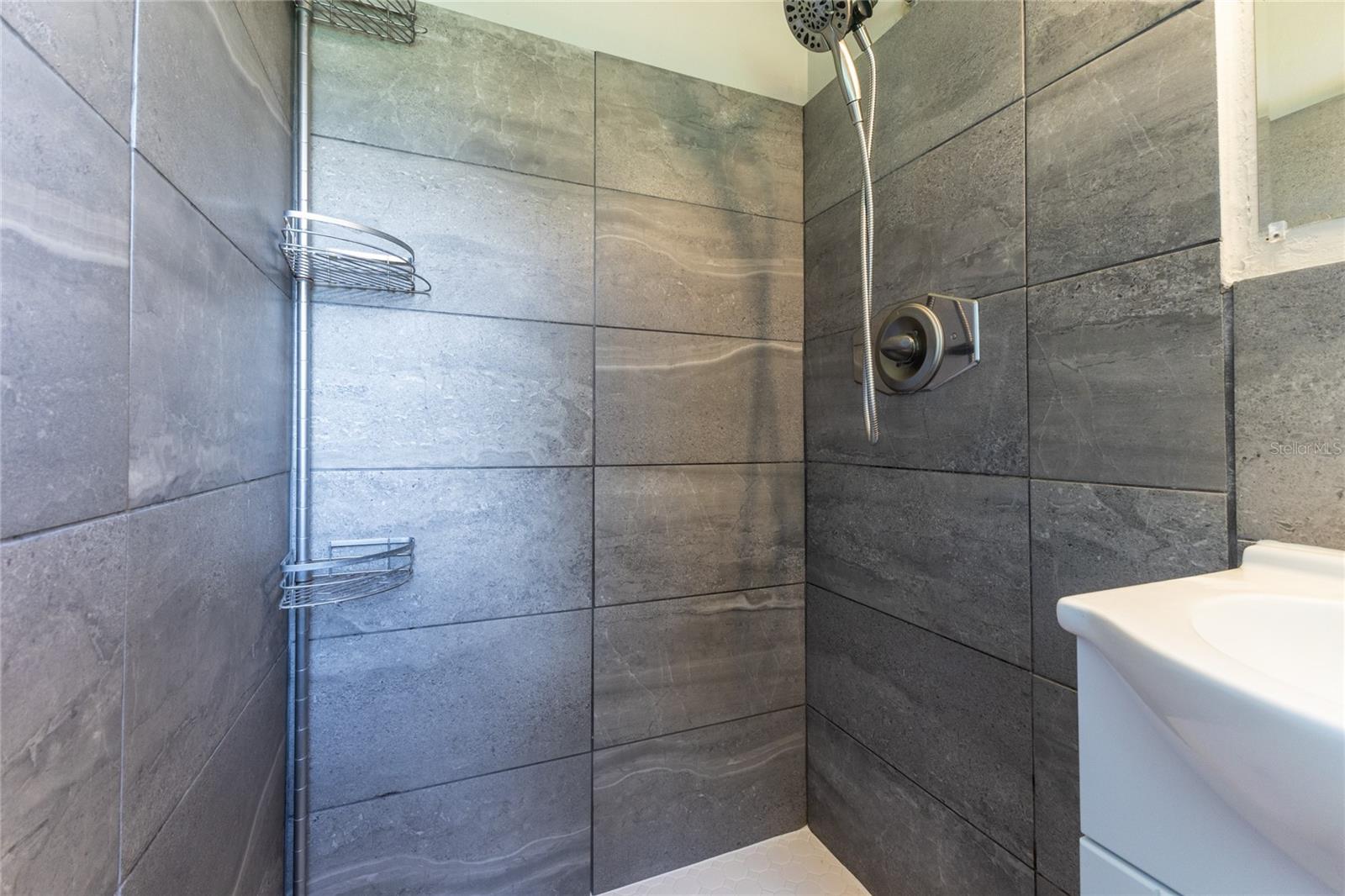Image 33 of 46 For 3509 17th Terrace