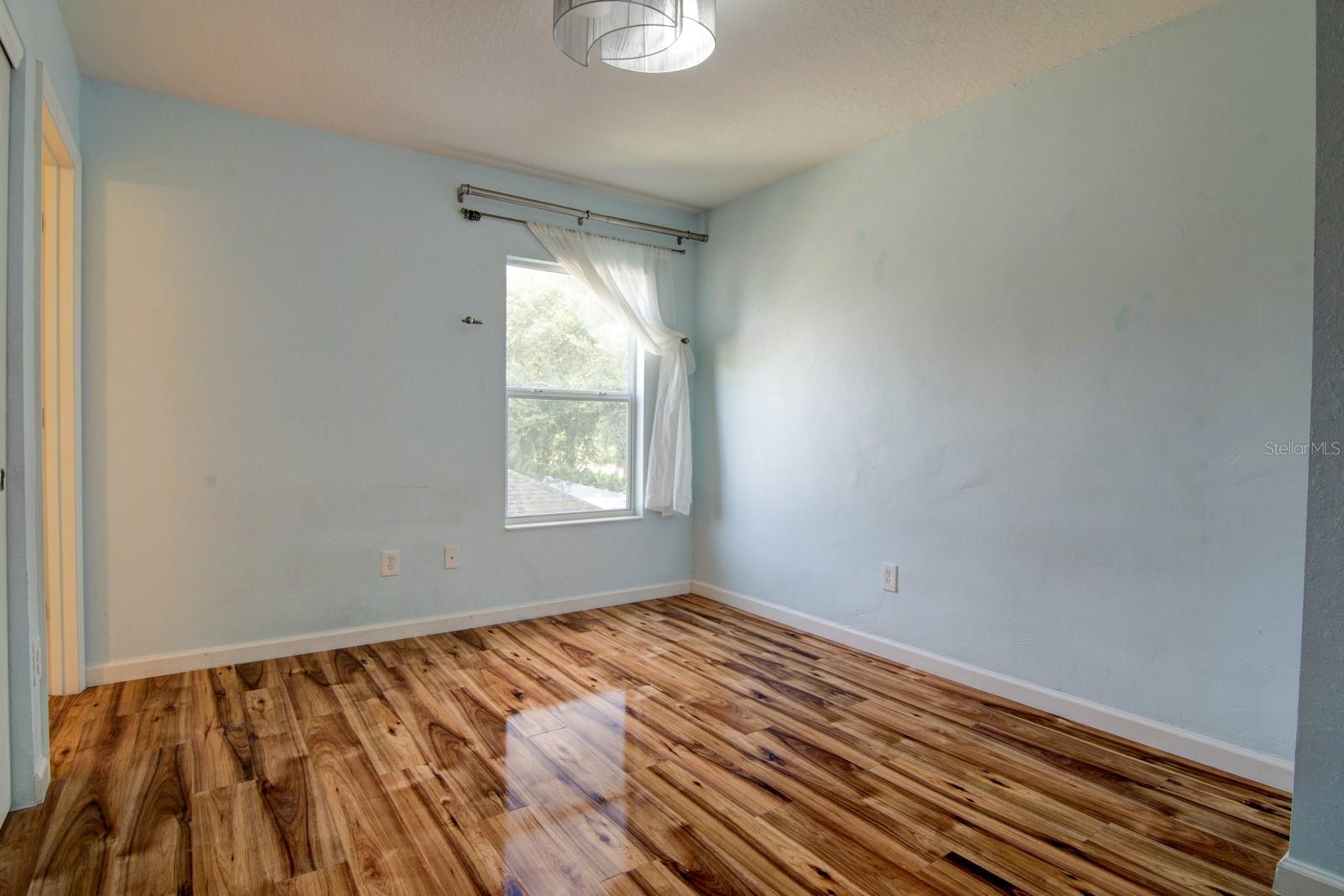 Image 16 of 27 For 5073 40th Place