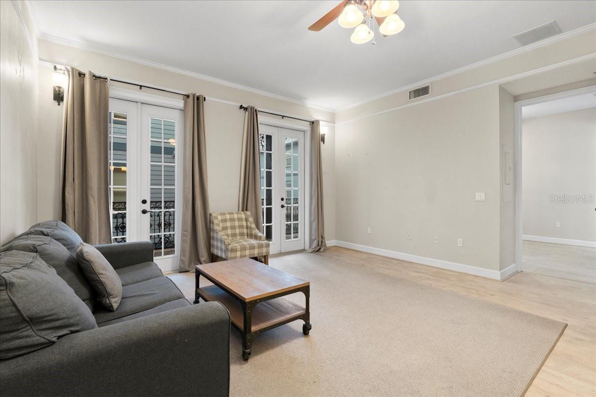 Image 11 of 45 For 325 14th Street 206
