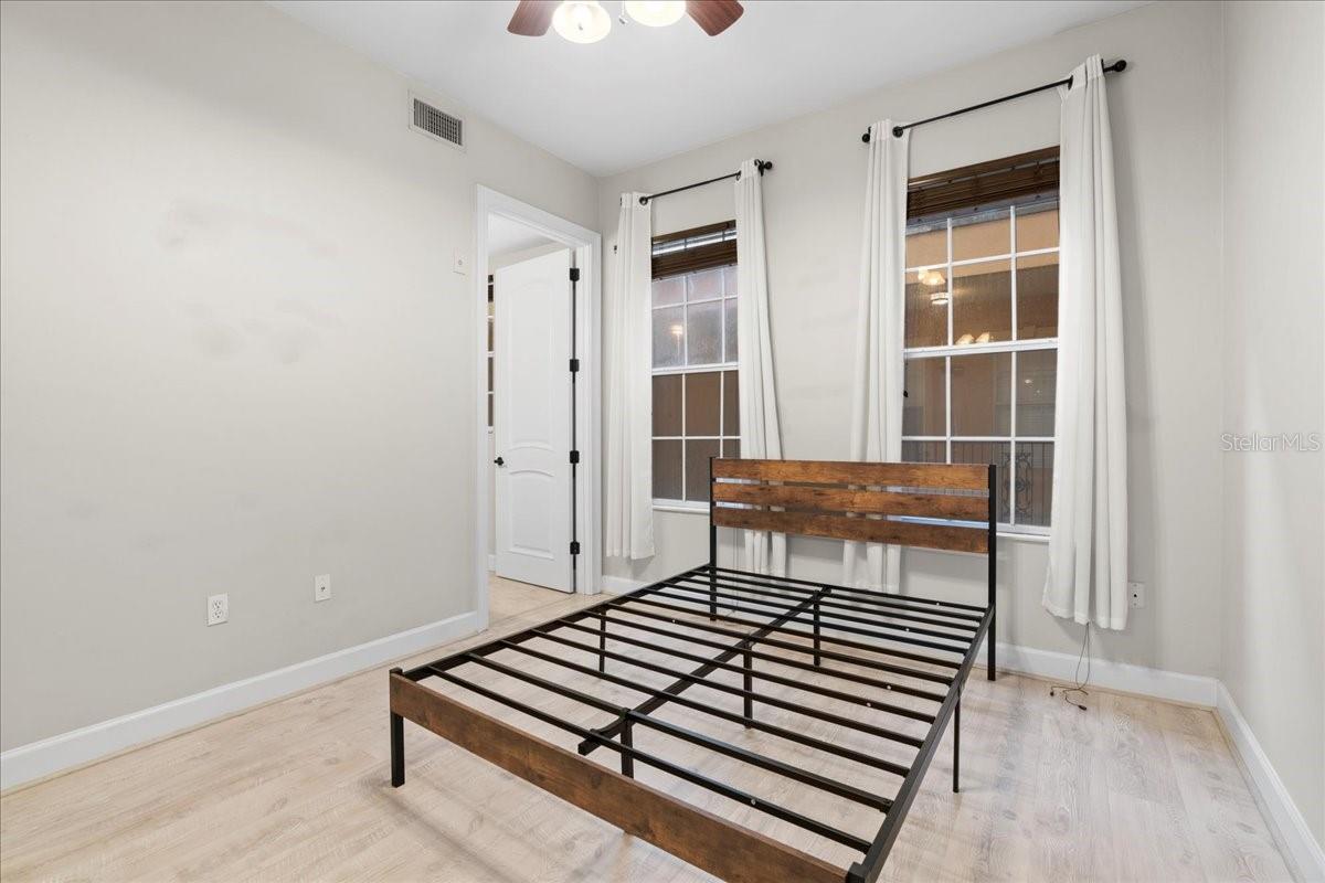 Image 16 of 45 For 325 14th Street 206