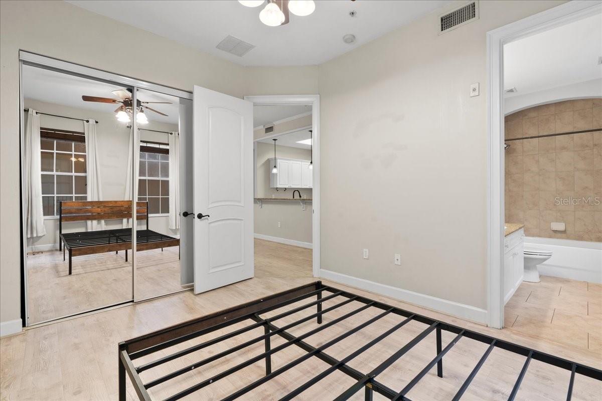 Image 17 of 45 For 325 14th Street 206