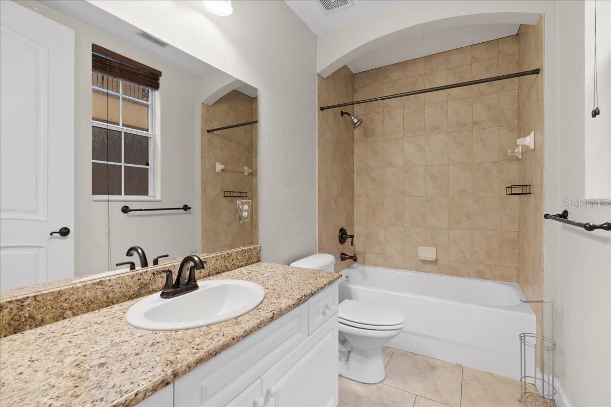 Image 19 of 45 For 325 14th Street 206