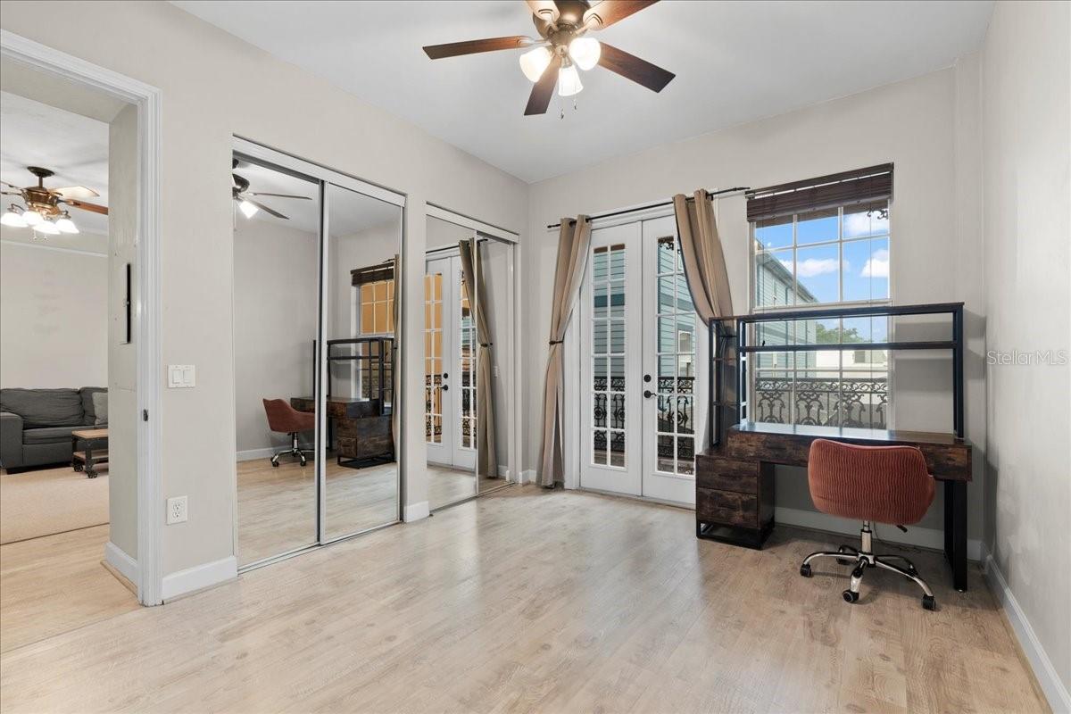 Image 20 of 45 For 325 14th Street 206