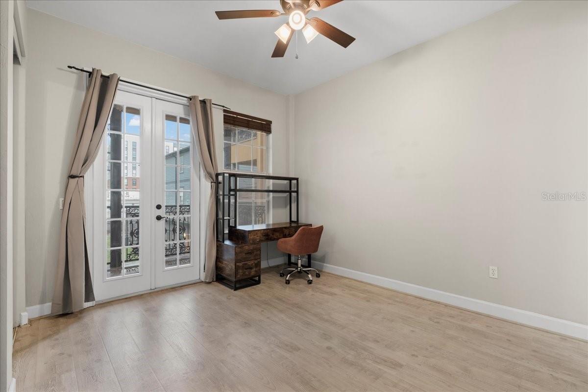 Image 21 of 45 For 325 14th Street 206
