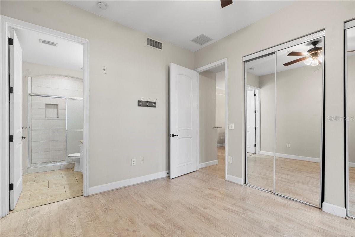 Image 22 of 45 For 325 14th Street 206