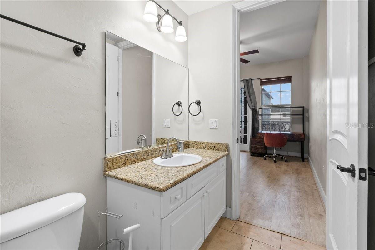Image 24 of 45 For 325 14th Street 206