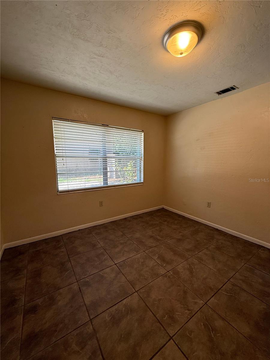 Image 17 of 21 For 2644 31st Place A