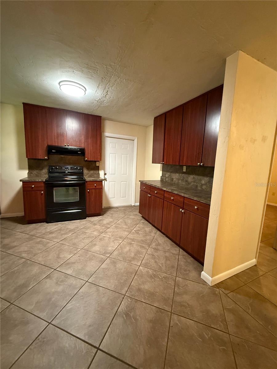 Image 6 of 21 For 2644 31st Place A
