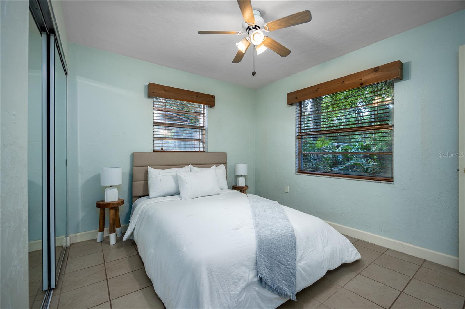 Image 16 of 61 For 1912 43rd Place