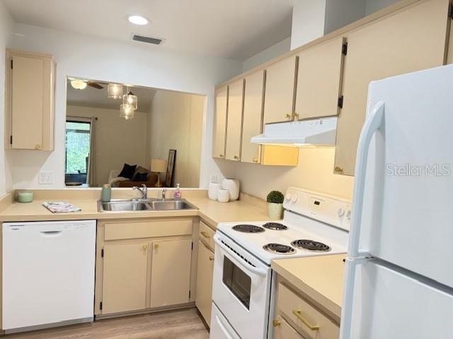 Image 3 of 11 For 3315 53rd Terrace