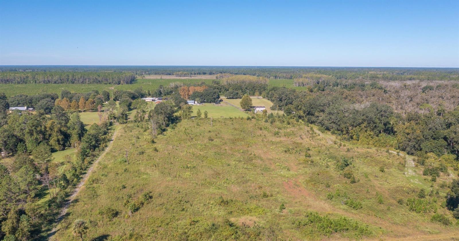Image 7 of 22 For 00 Cr-1469  