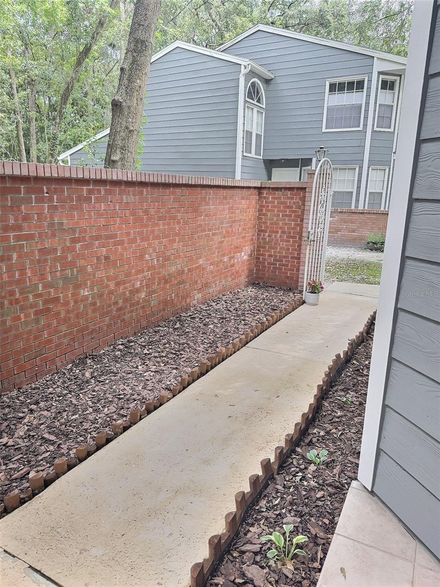 Image 5 of 20 For 243 48th Boulevard 4