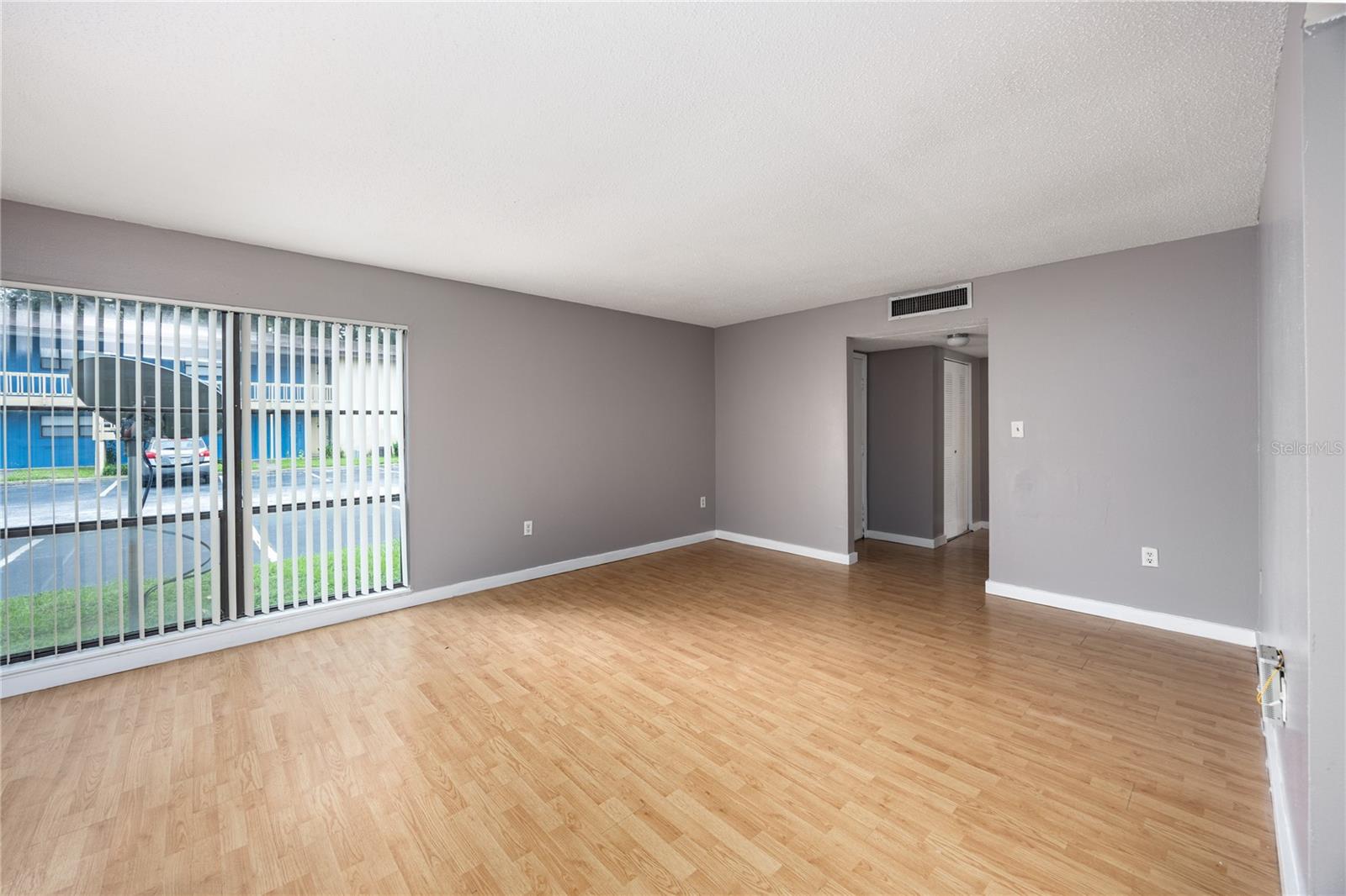 Image 10 of 33 For 2811 Archer Road D23