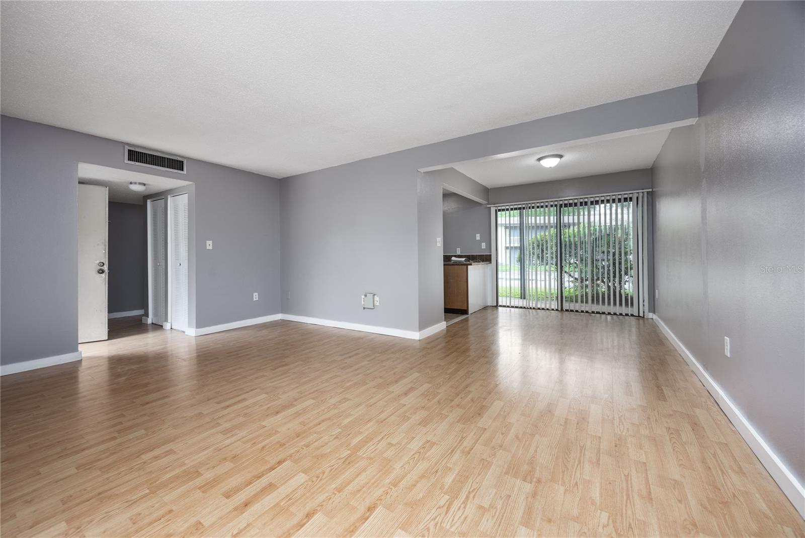 Image 4 of 33 For 2811 Archer Road D23