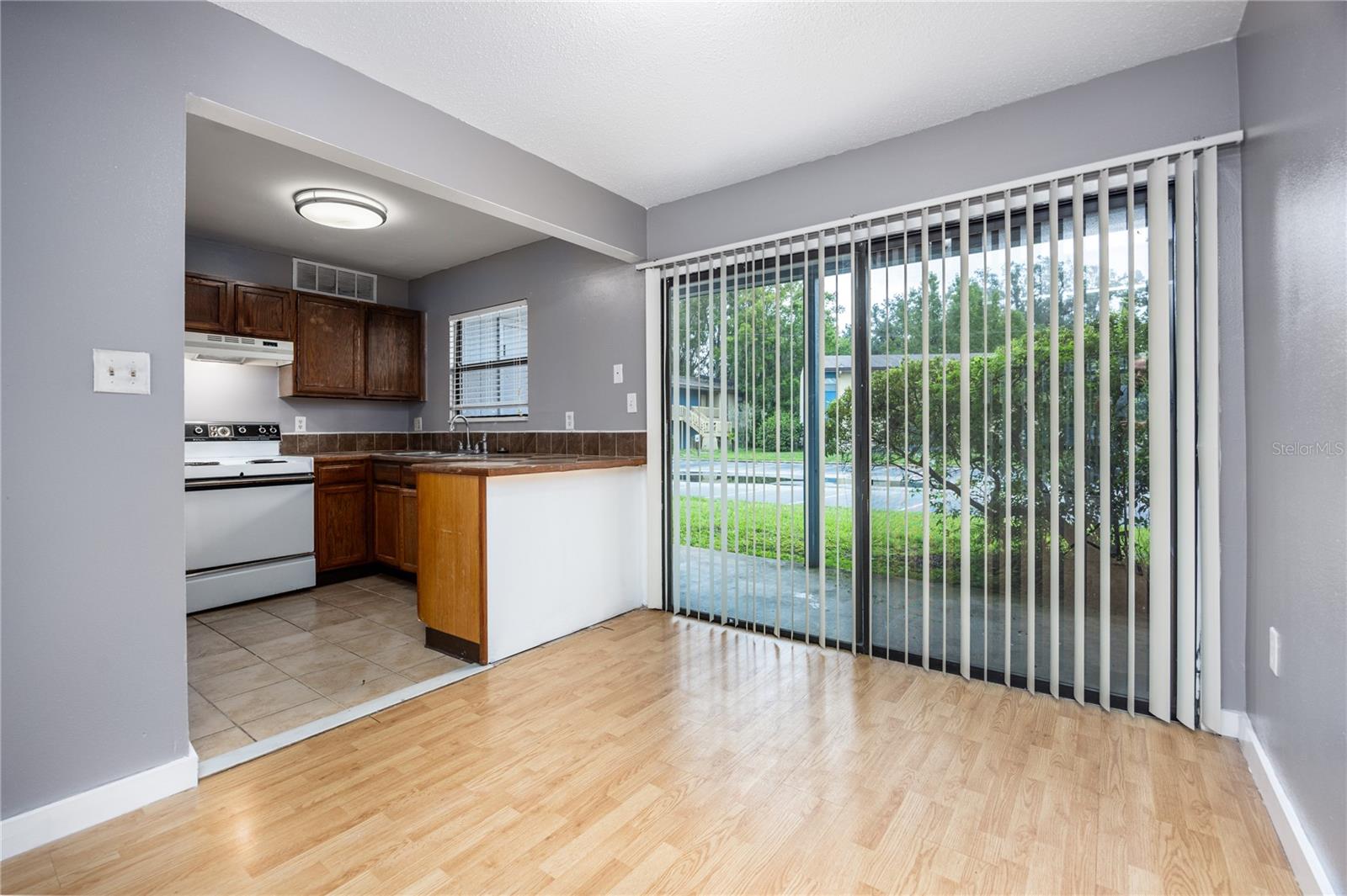 Image 5 of 33 For 2811 Archer Road D23
