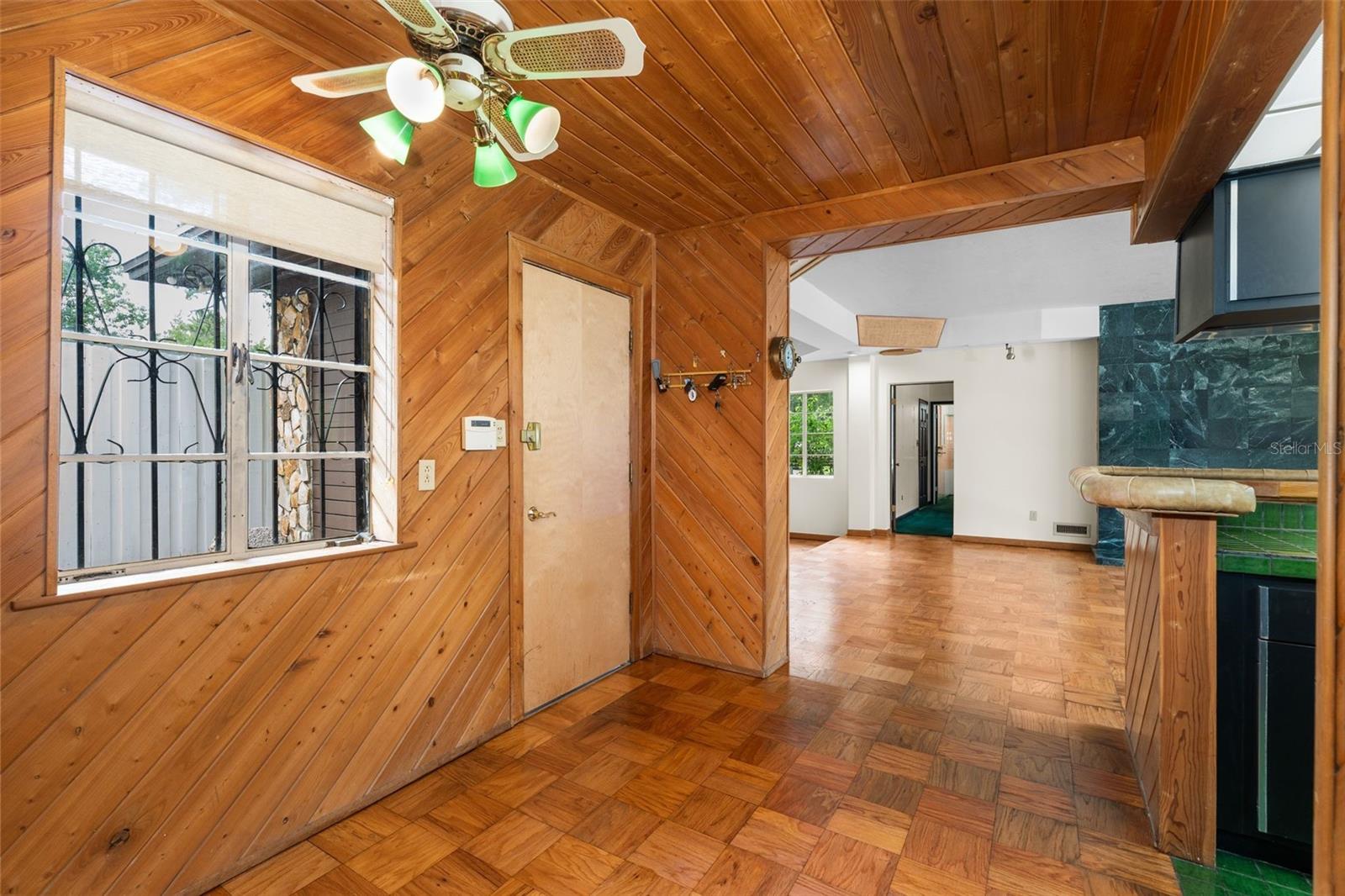 Image 10 of 26 For 537 7th Avenue