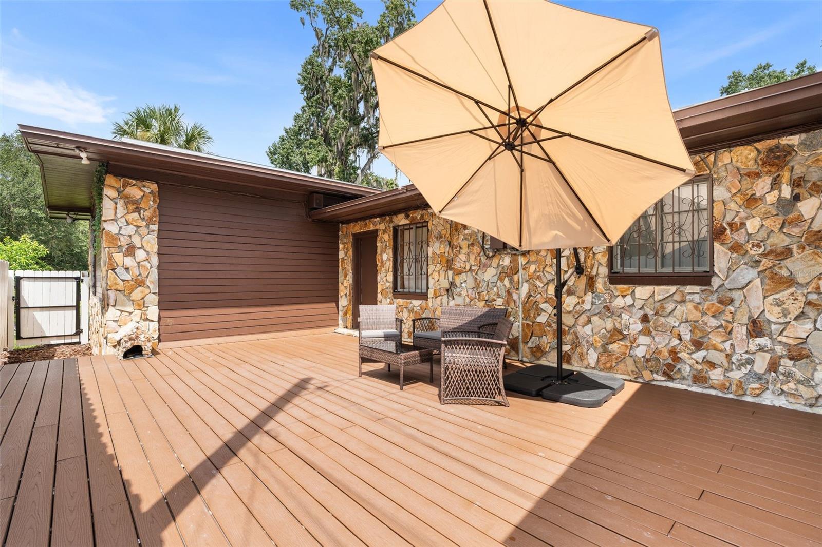 Image 3 of 26 For 537 7th Avenue
