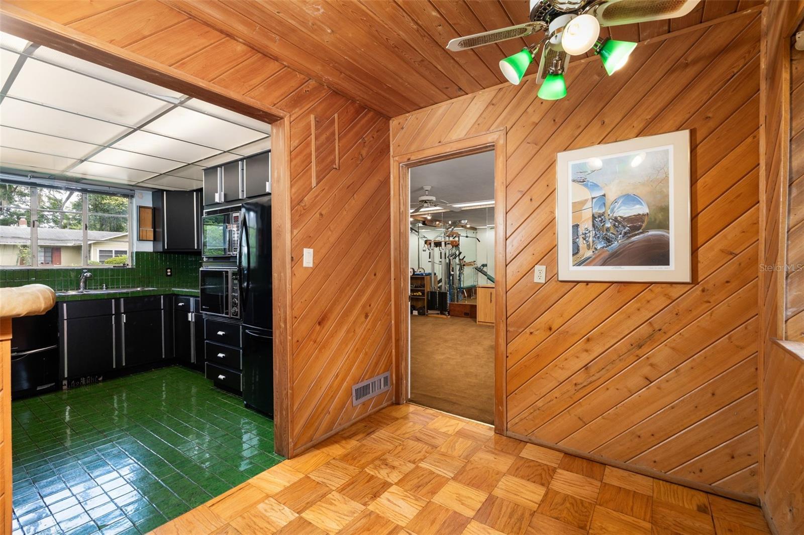 Image 9 of 26 For 537 7th Avenue